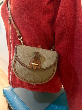 Vintage Dooney & Bourke | Pebbled leather crossbody